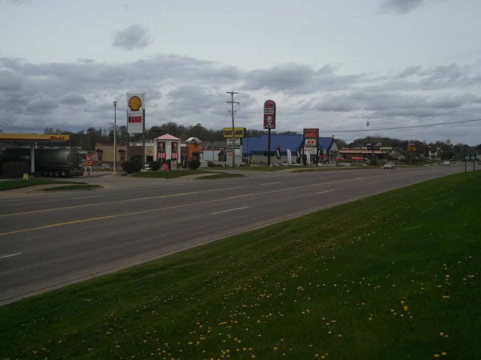 Lot B S Clare: Lot B S Clare, Clare, MI 48617